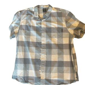 Oakley Men's Blue and Cream Plaid Shirt